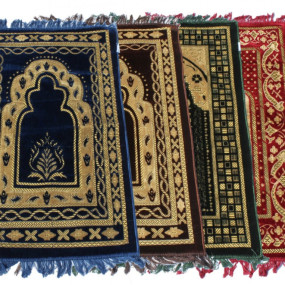 Lazy-loaded Traditional Turkish Style Prayer Rug